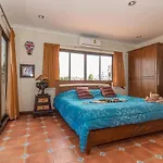 Viewbor - House Walking Street 4 Bedrooms วิลล่า