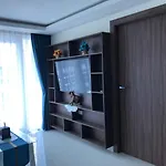 อพาร์ทเม้น Luxury Business Suits In Grand Avenue By Estates Pattaya