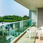 Cosy Beach View Condo-Resort