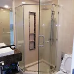 The Peak Towers Sea View * Pattaya