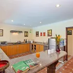 วิลล่า Viewbor - House Walking Street 4 Bedrooms Pattaya