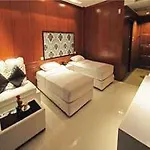 โรงแรม Marsi 3*