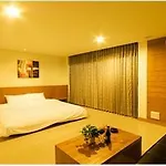 Hotel Red Horse 3*