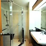 Whitehouse Condotel Pattaya