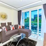 Grand Avenue By Tech อพาร์ทเม้น *