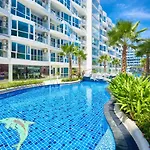 Grand Avenue By Tech Pattaya
