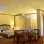 Resort Phuphaya