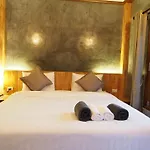 Paradise Land โรงแรม Pattaya