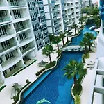 At Soi Buakao 15 By Grand Ave B * Pattaya