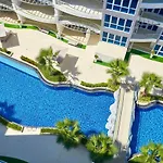 อพาร์ทเม้น Grand Avenue By Fantasea