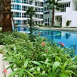 At Soi Buakao 15 By Grand Ave B *