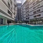 อพาร์ทเม้น Hagone Condotel - Pool, Near & Steps To Weekend Market Pattaya