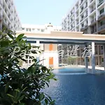 Arcadia Waters Condo Resort Pattaya