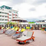 The Seasons โรงแรม