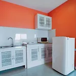 Hotel Patumnak Beach Guesthouse Pattaya