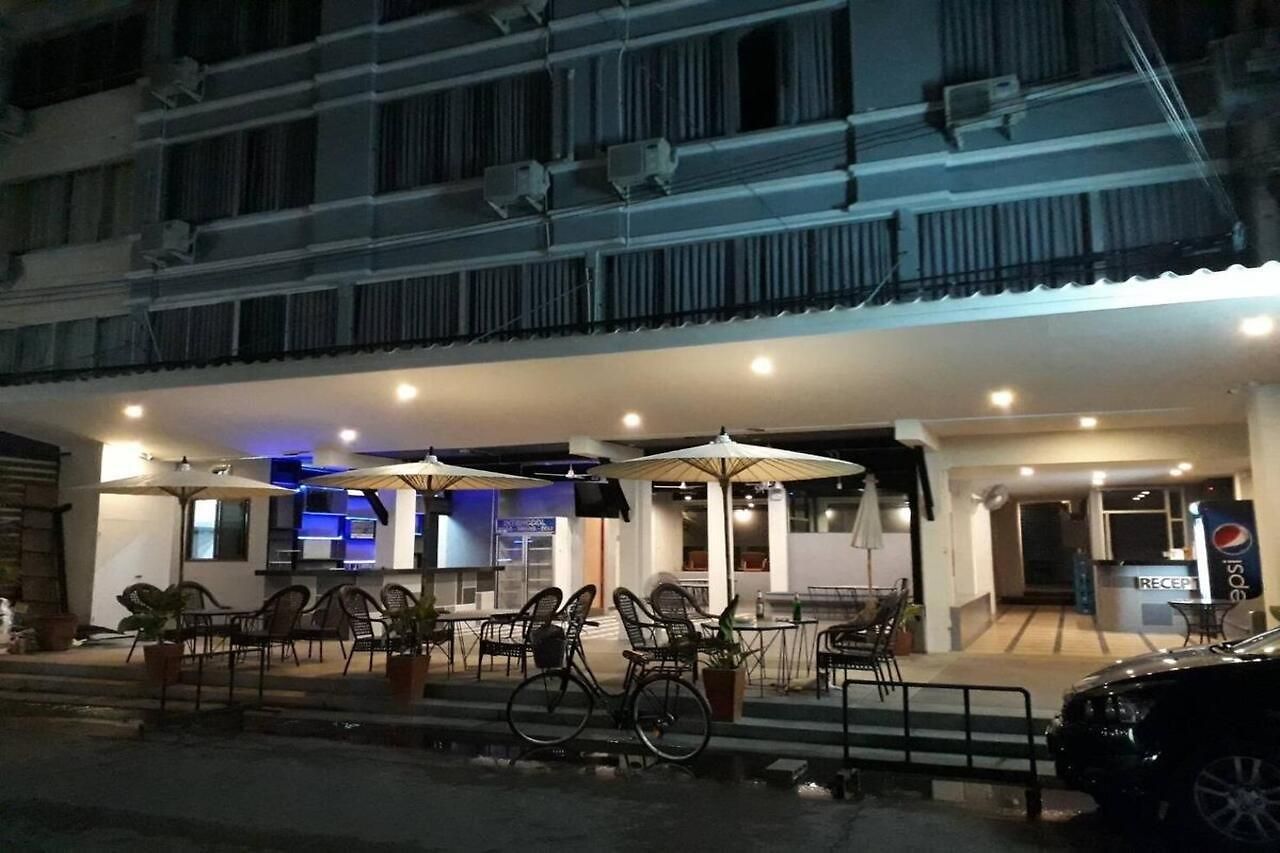 โรงแรม Happy Bou Jomtien