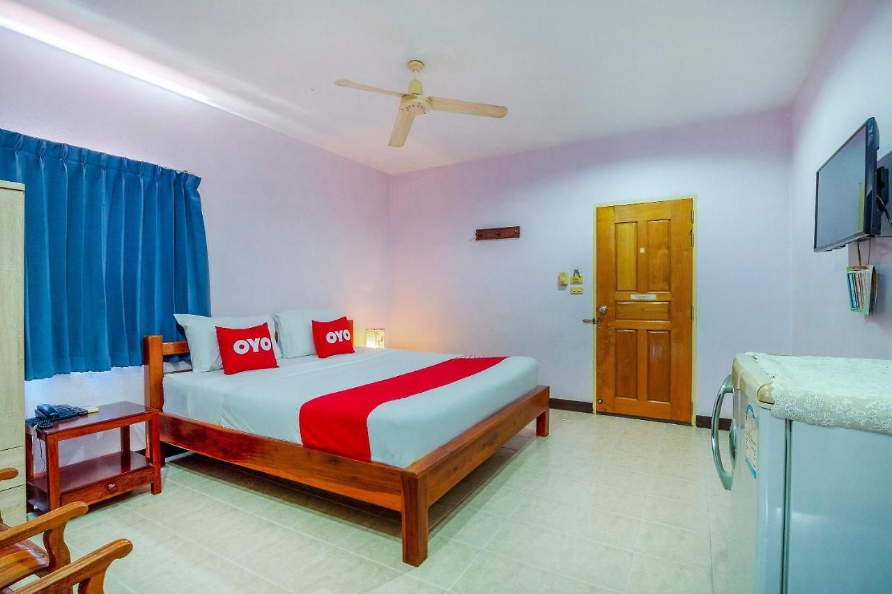 Oyo 1065 Greenery House โรงแรม Pattaya