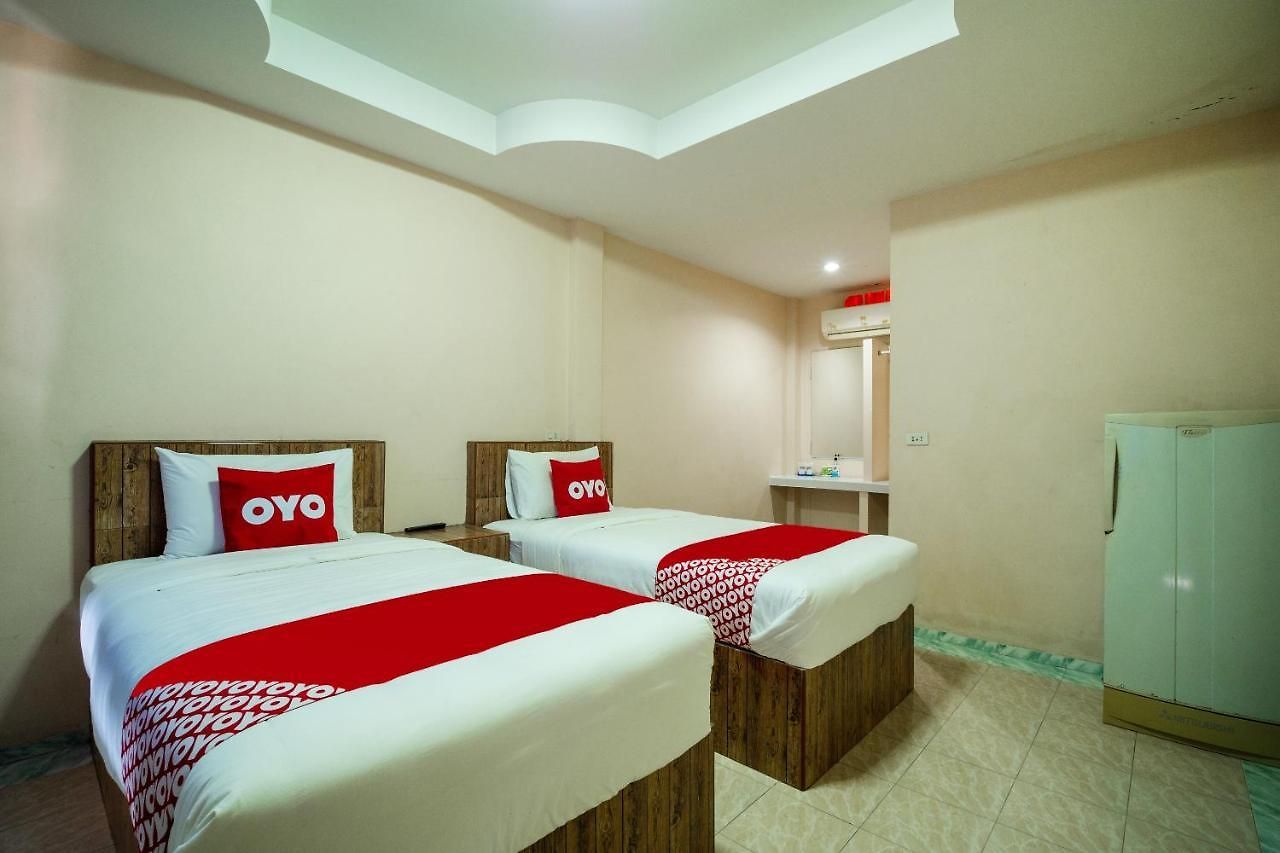 Vaccinated Staff - Oyo 645 Baan Ruangrungroj โรงแรม 2*