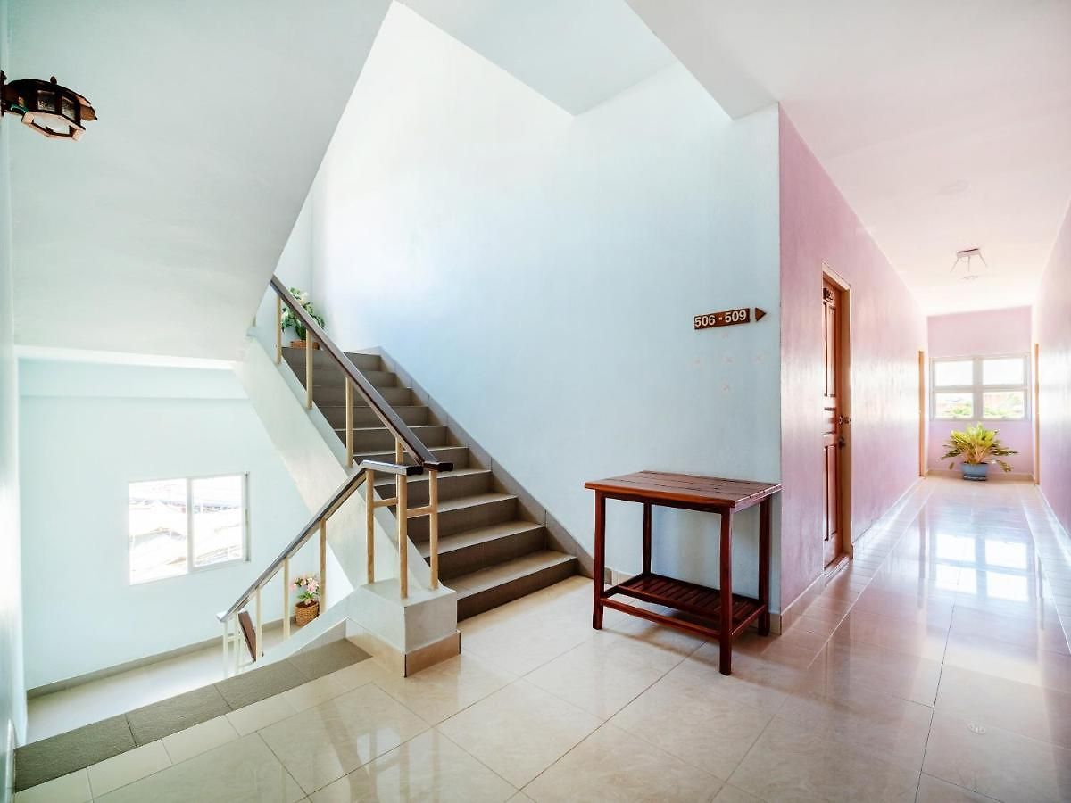 โรงแรม Oyo 1065 Greenery House Pattaya