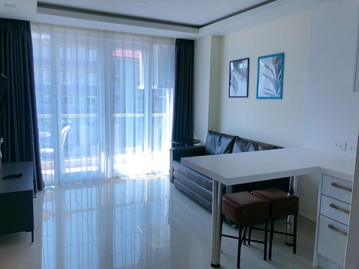 At Soi Buakao 15 By Grand Ave B