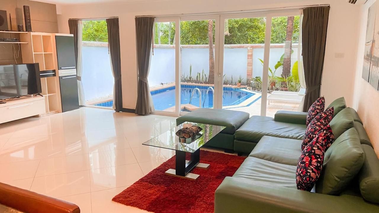 Hidden Palm Pool วิลล่า Pattaya