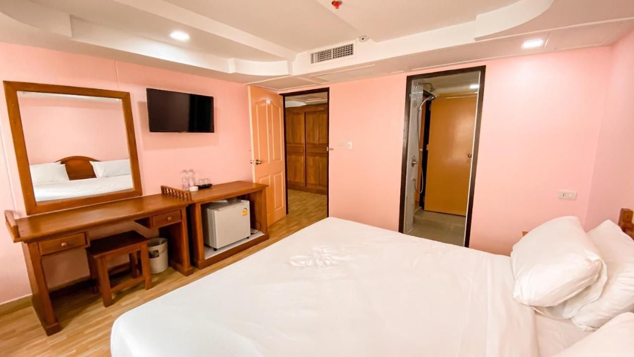 เอเอ พัทยา โกลเดนบีช โฮเต็ล โรงแรม