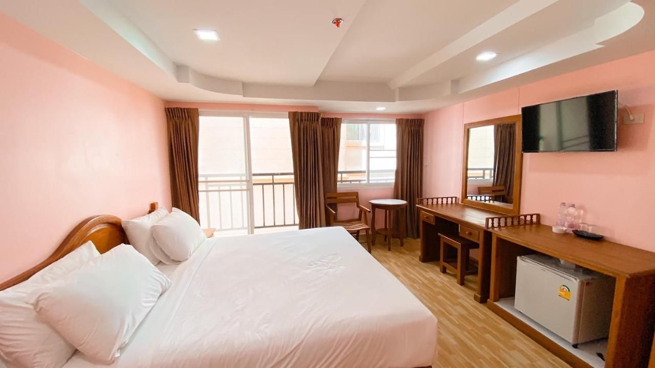 เอเอ พัทยา โกลเดนบีช โฮเต็ล โรงแรม