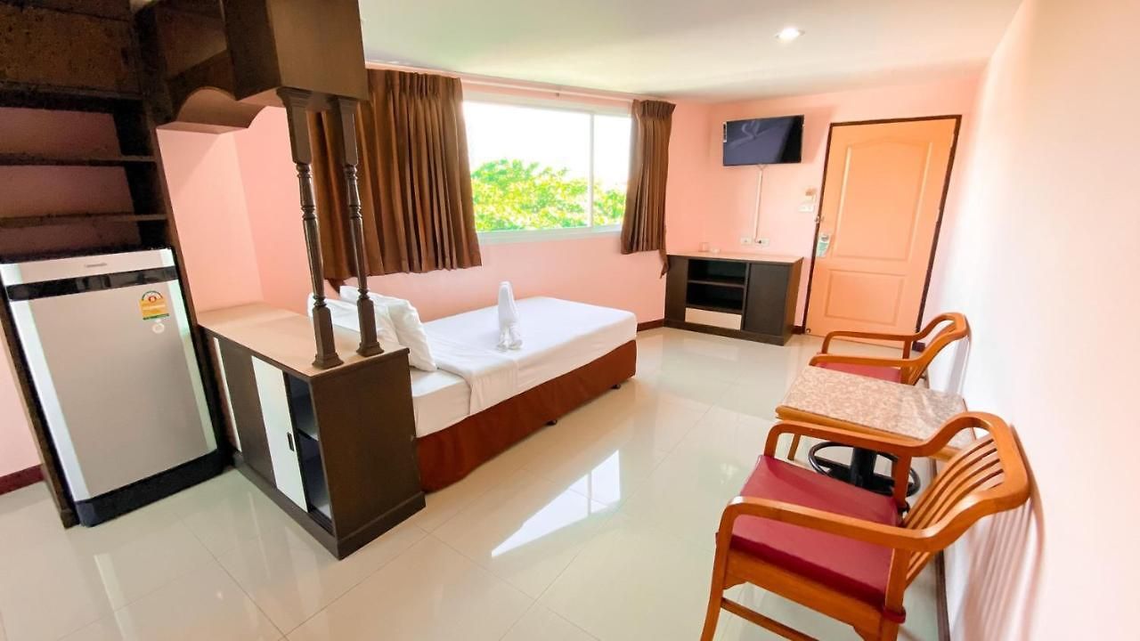 โรงแรมเอ.เอ. พัทยา วิลล์ โรงแรม 2*