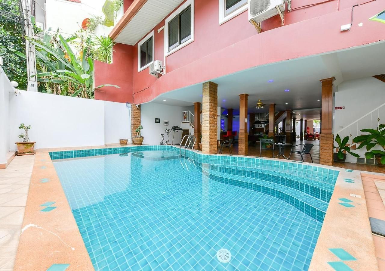 โรงแรม Sun &