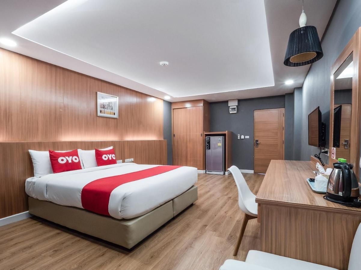 Oyo 1126 Curve Boutique โรงแรม Pattaya