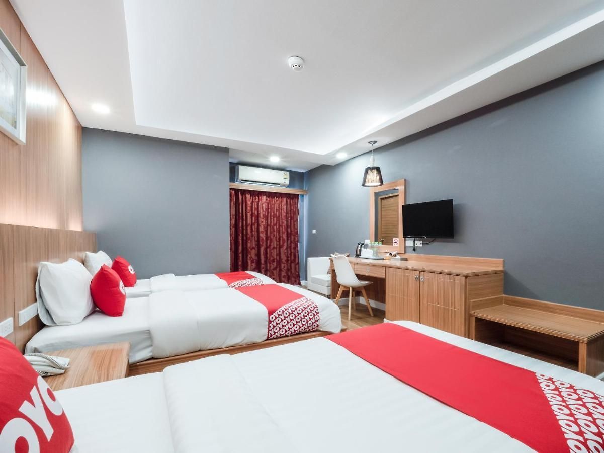 โรงแรม Oyo 1126 Curve Boutique