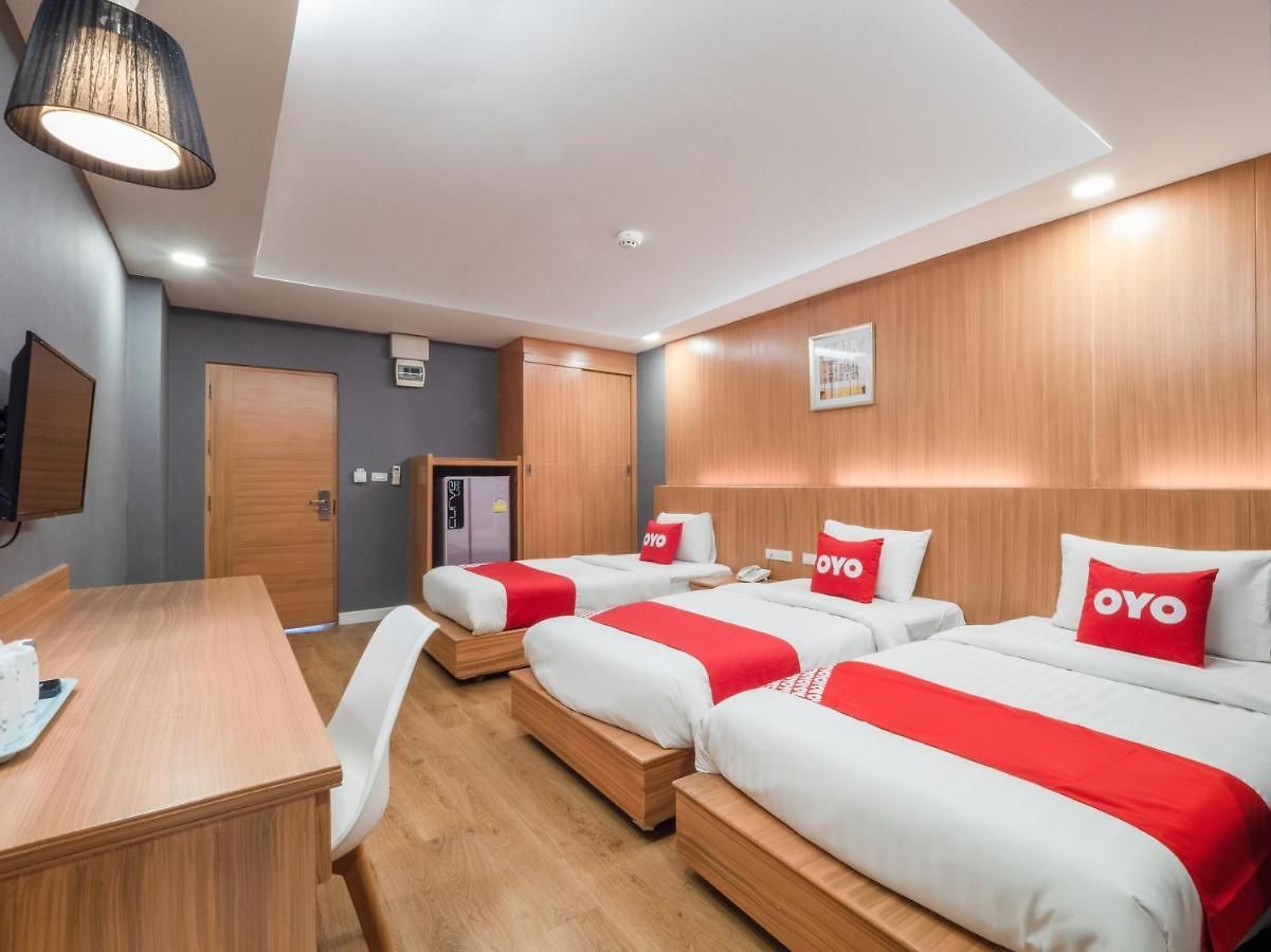 Oyo 1126 Curve Boutique โรงแรม