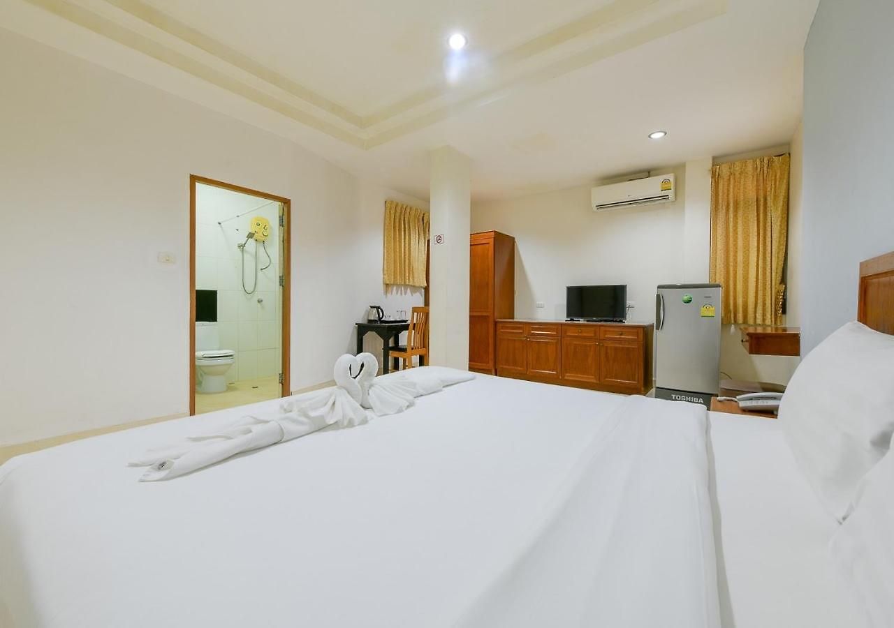 โรงแรม Sun & 5*