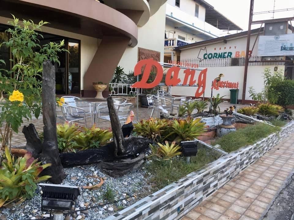 Dee Budget Hotel by Dang โรงแรมดีบัดเจดโฮเทลพัทยาบายแดง อพาร์ตโฮเทล Pattaya
