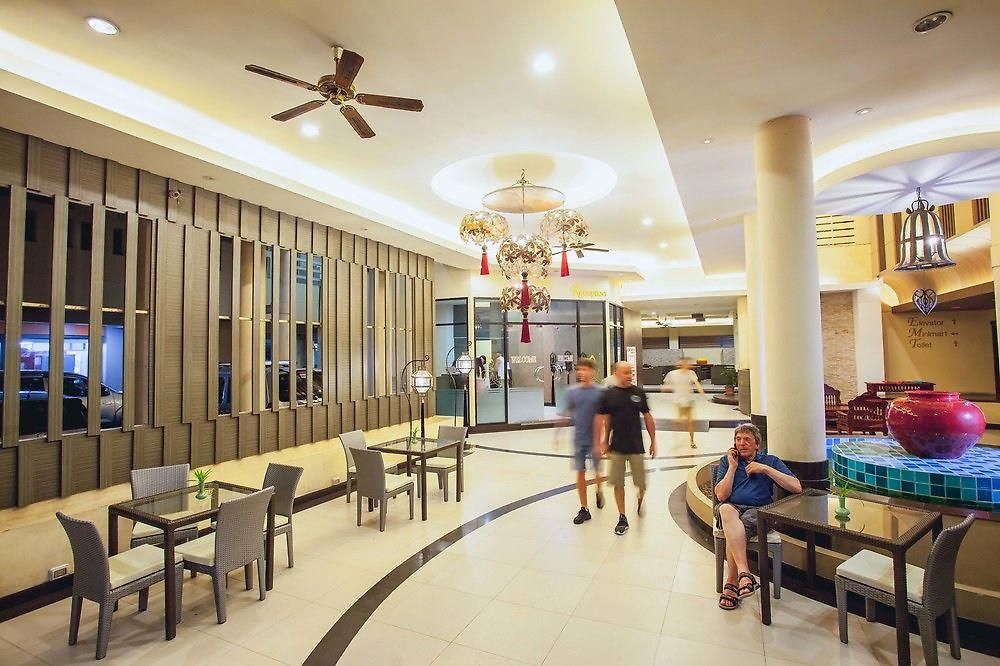 Eastiny Place โรงแรม Pattaya