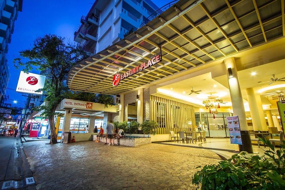 โรงแรม Eastiny Place 3*