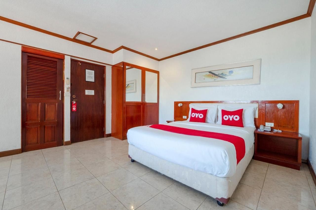 Oyo 75328 Punjabi Junction โรงแรม Pattaya