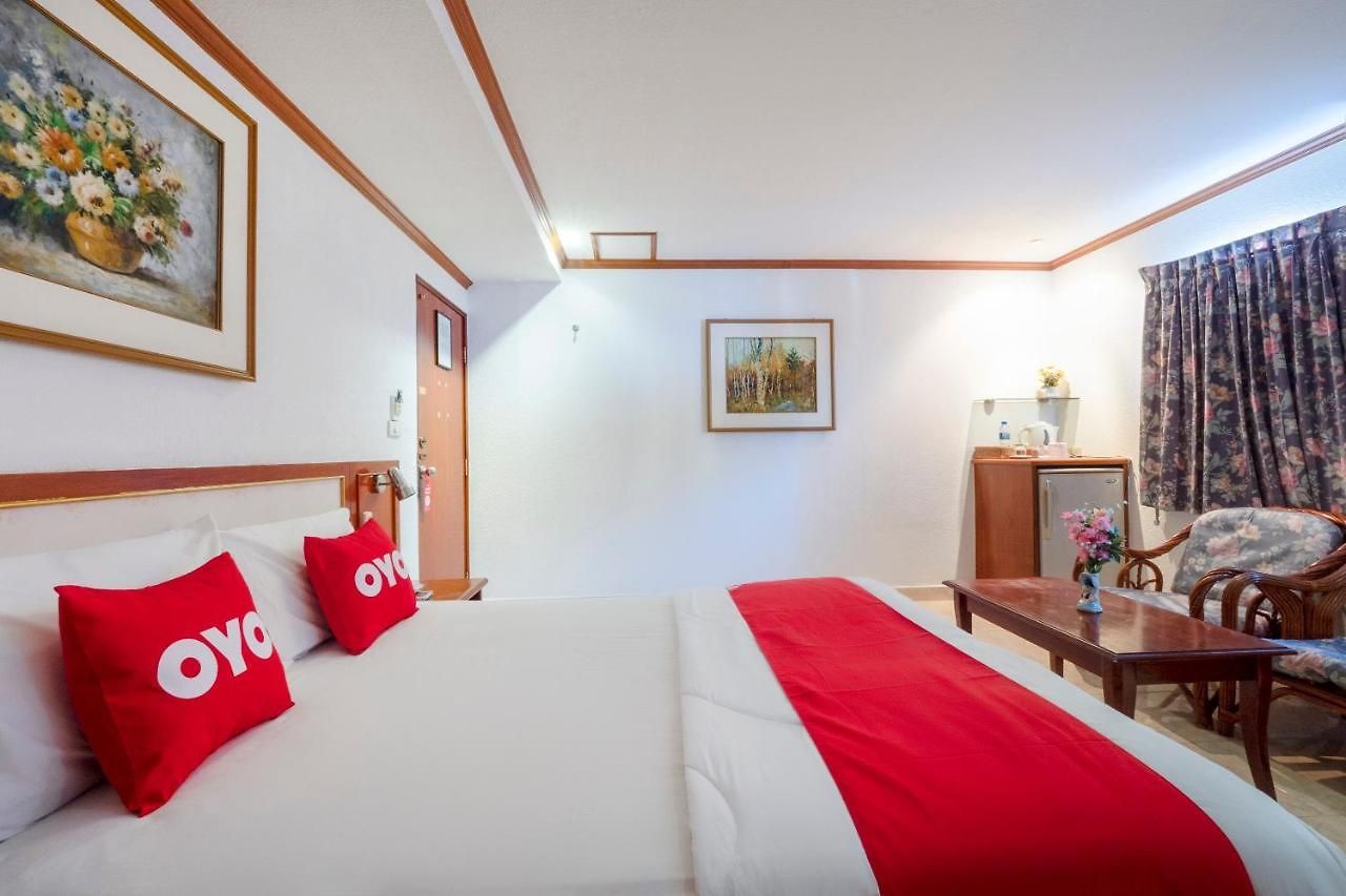 Oyo 75328 Punjabi Junction โรงแรม Pattaya