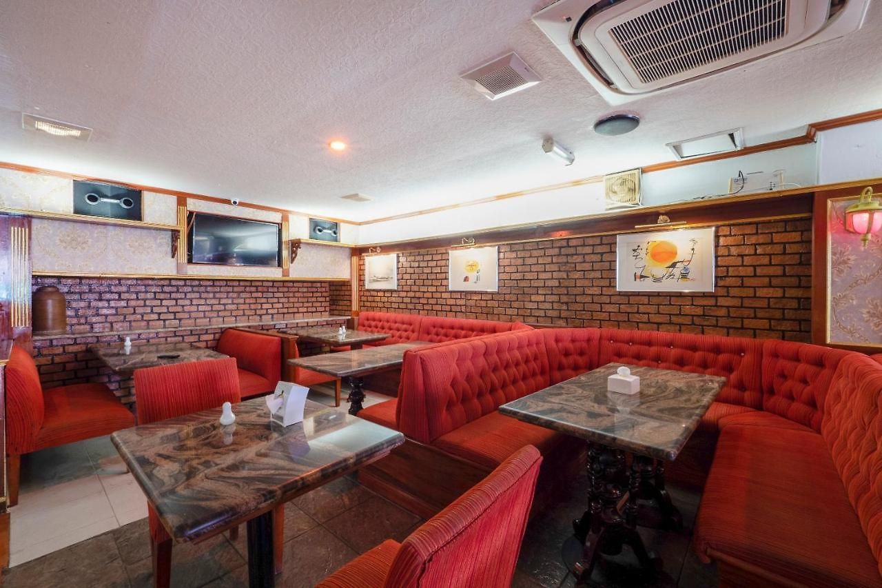 โรงแรม Oyo 75328 Punjabi Junction 3*