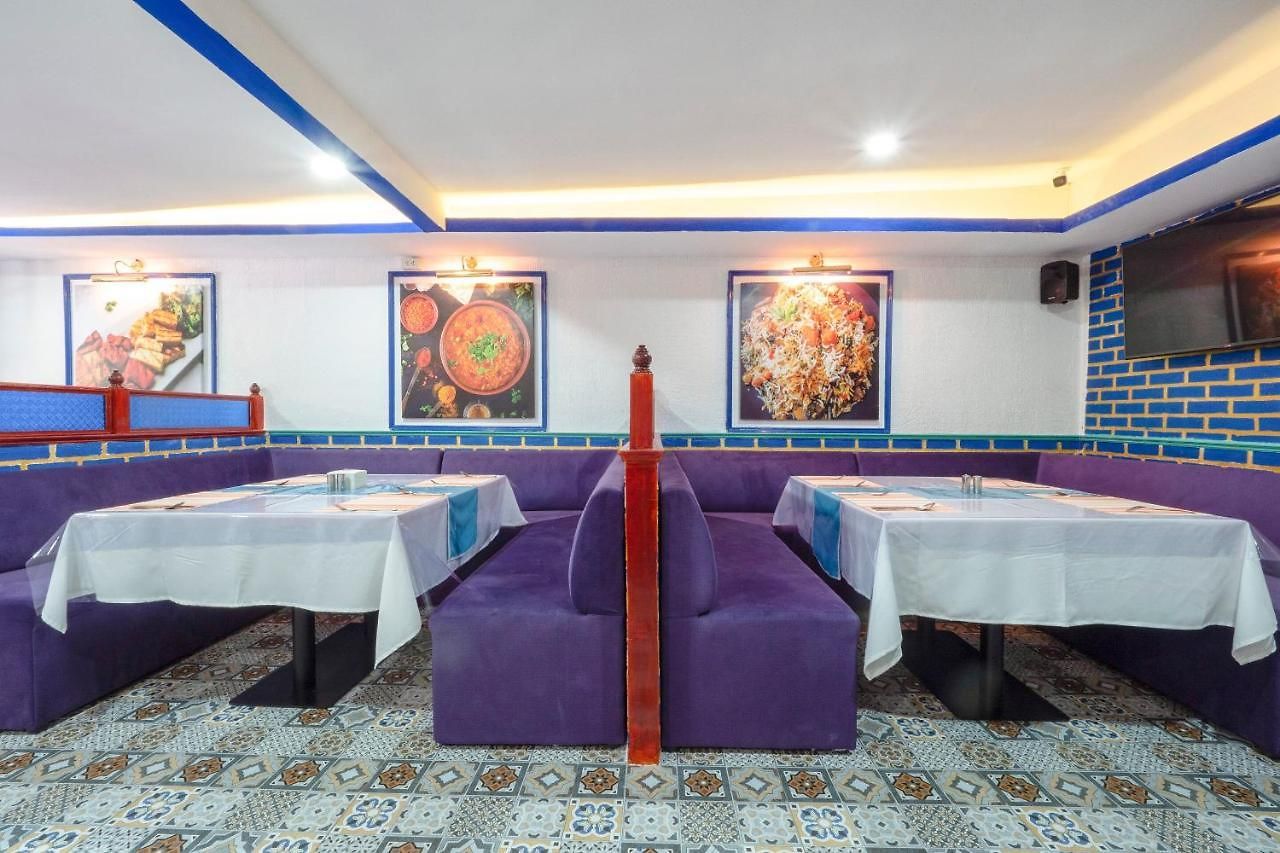 Oyo 75328 Punjabi Junction โรงแรม