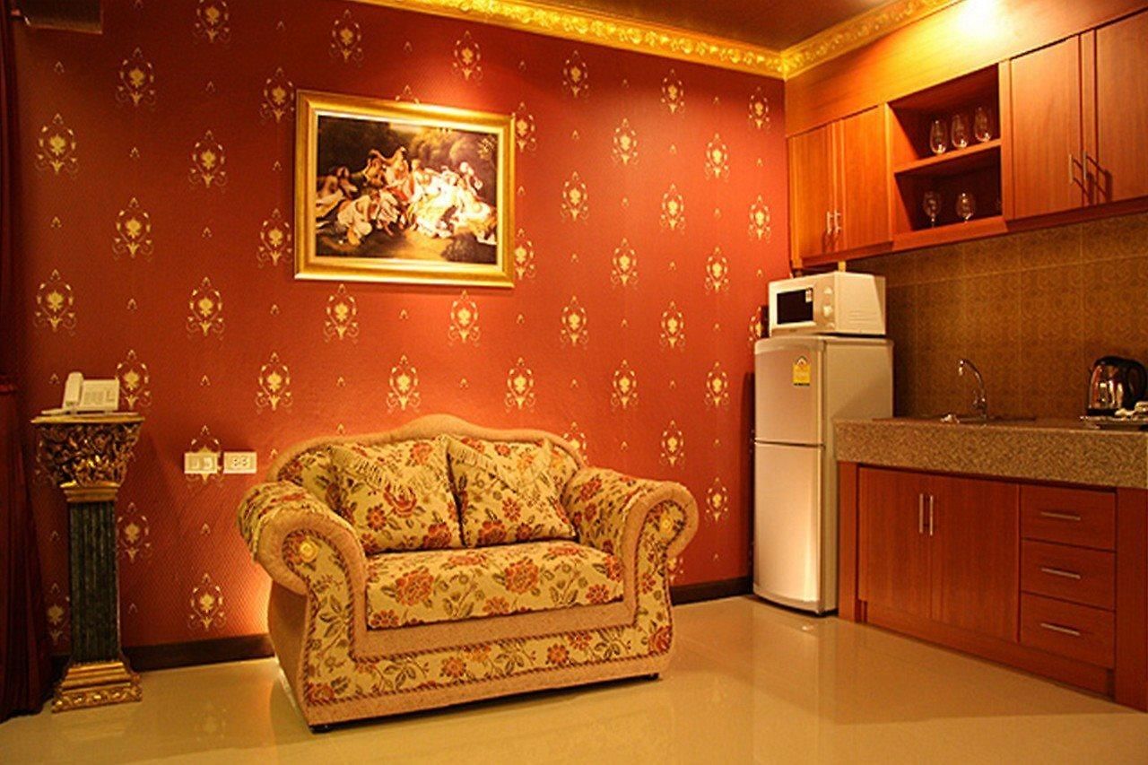 โรงแรม Rita & 3*