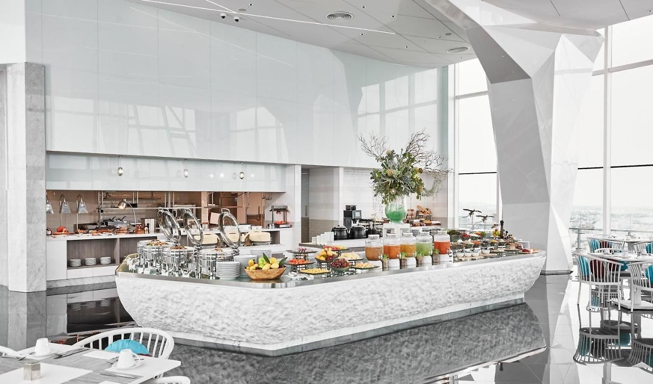 Grande Centre Point โรงแรม 5*