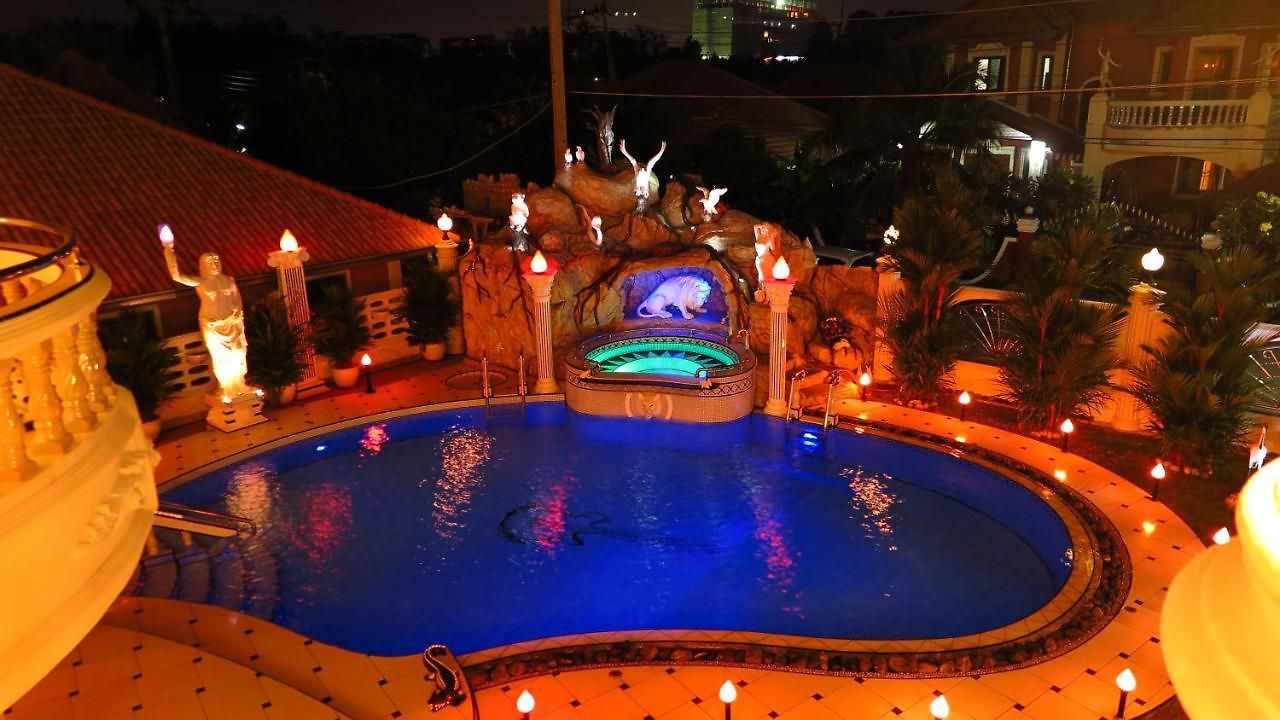 วิลล่า Empireland Luxury Pool Walking Street Pattaya
