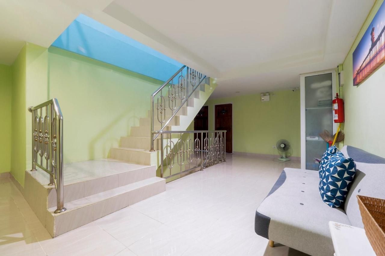โรงแรม Oyo 75330 Little House