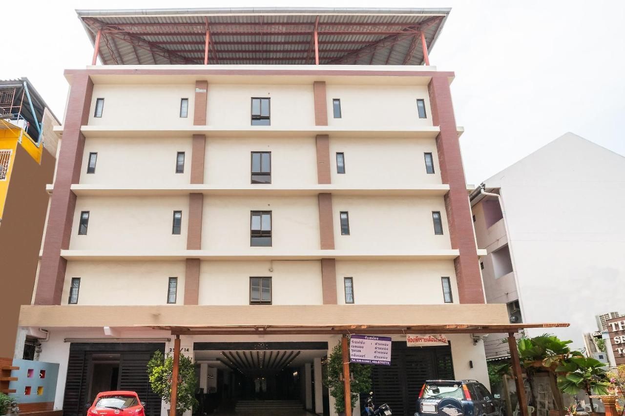 โรงแรม โอโย 882 เดอะมูนไลท์ เซอร์วิสอพาร์ทเมนท์ Pattaya