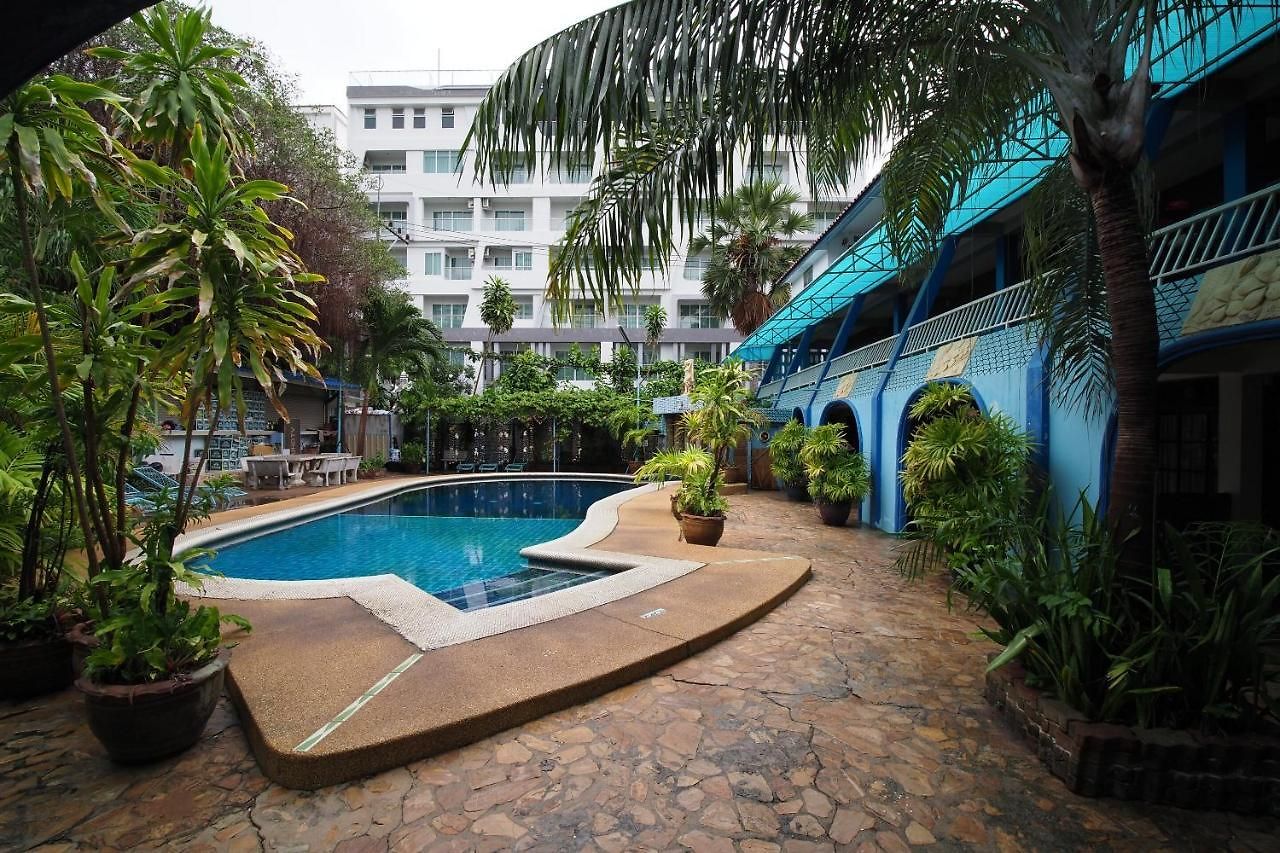 Oyo 1003 Naklua House โรงแรม 3*