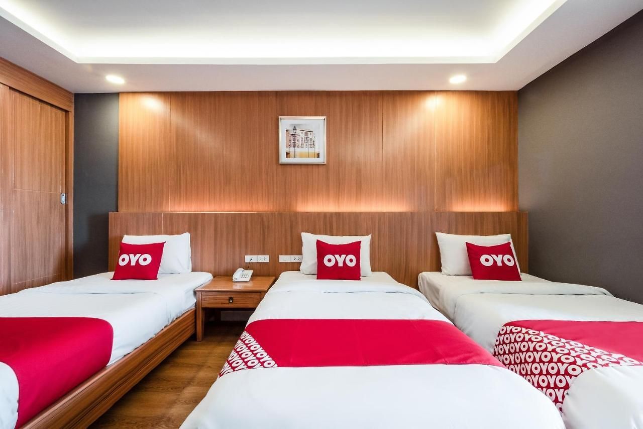 Oyo 1126 Curve Boutique โรงแรม 3*