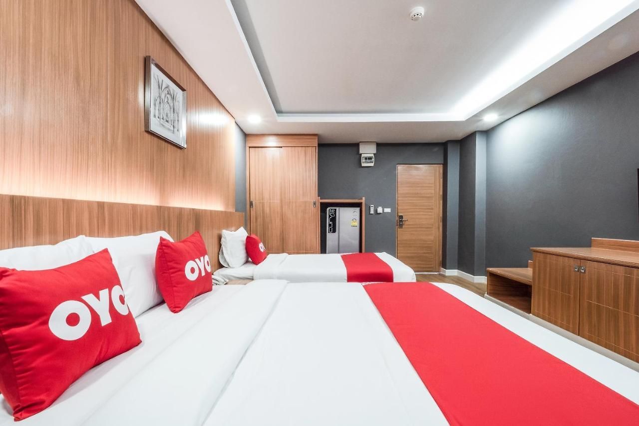 Oyo 1126 Curve Boutique โรงแรม 3*