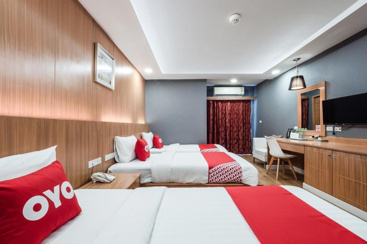 Oyo 1126 Curve Boutique โรงแรม Pattaya