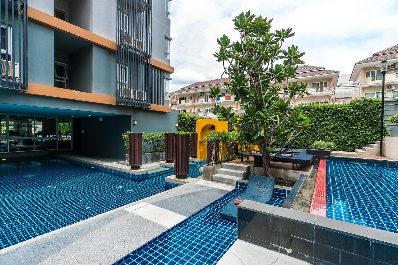 โรงแรม The Grass Serviced Pattaya